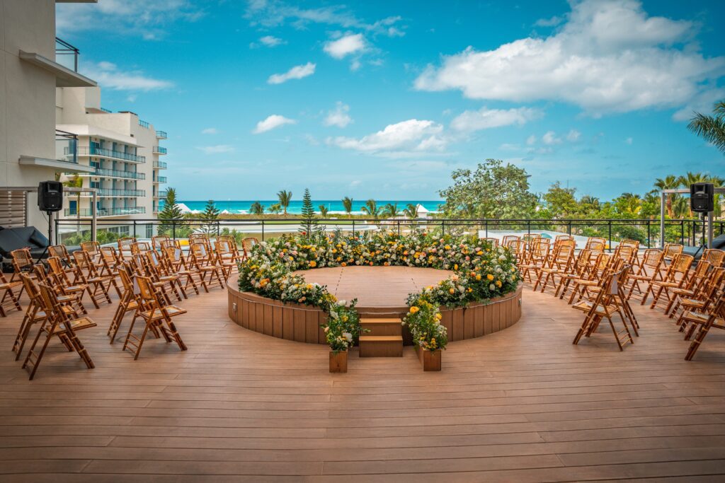 View of the circular ceremony setup by the sea in Varadero
