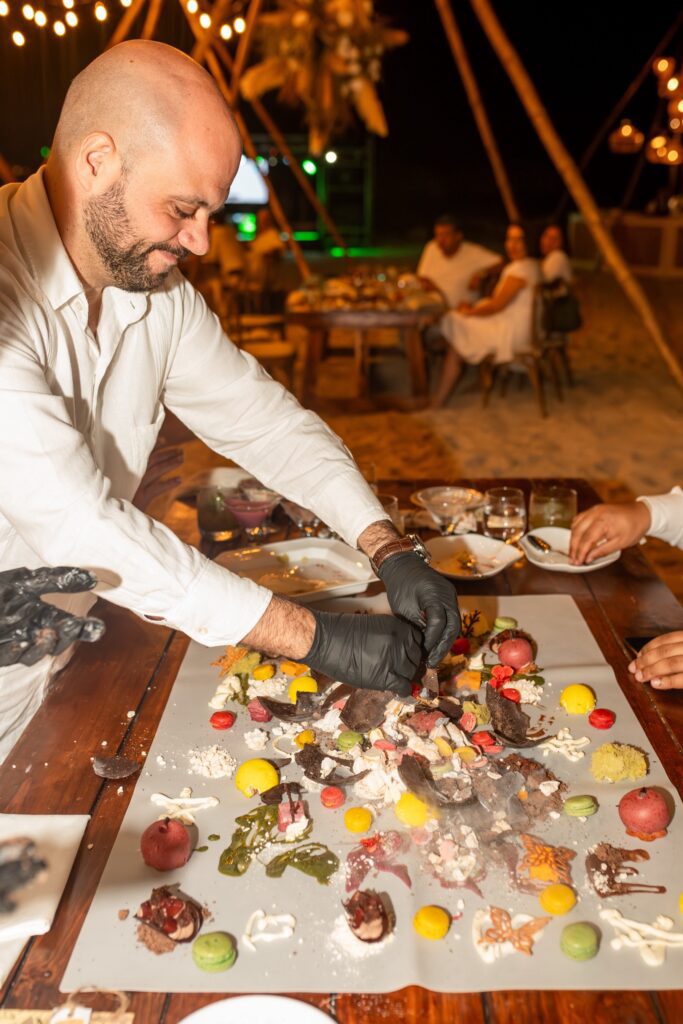 presentacion-creativa-postre-varadero-mesa