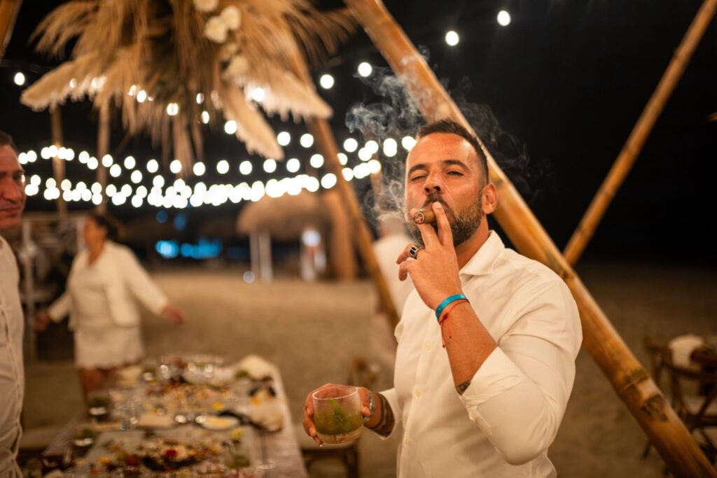 experiencia-habanos-varadero-noche-convencion